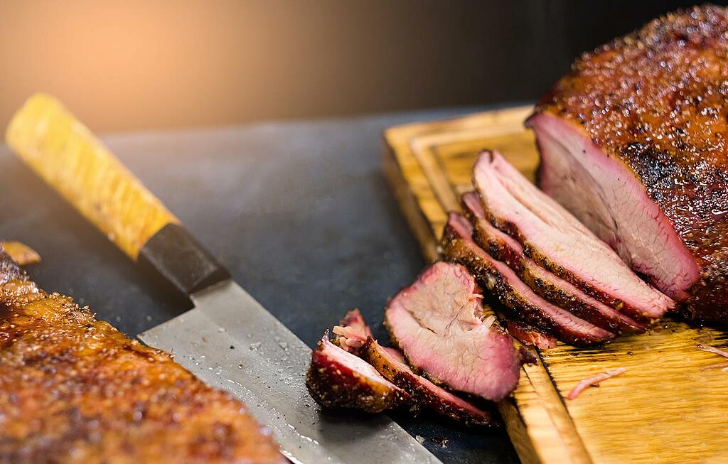 2020_GI-1169655433_Grillen_Smoken_Fleisch_geschnitten_MS_01_dec1ce603e.jpg